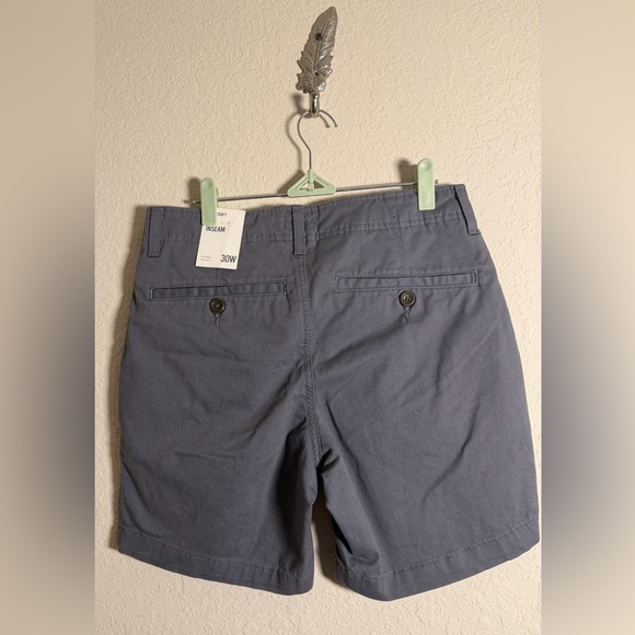 True Craft Dark Gray/Pewter Men's Shorts NWT - Picture 2 of 3